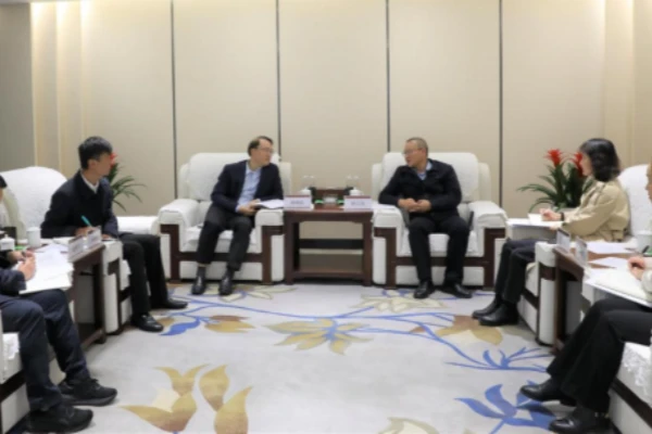 富滇银行与云南金控集团座谈交流