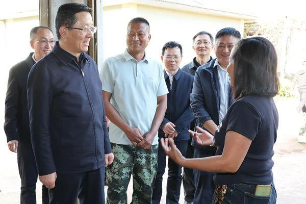 王予波在普洱调研时强调 支持企业扩大就业壮大富民强县产业 管好垃圾管好污水建设清洁美丽家园