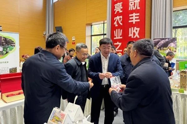 做实金融五篇文章 云南金控集团参与云南林下生态农业协同创新研究院共建