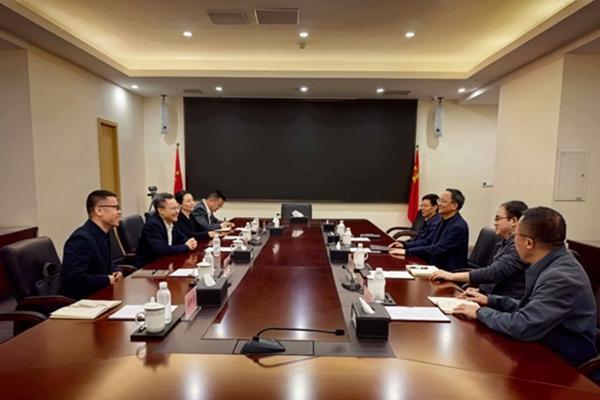 云南金控集团拜访省政府驻上海办事处