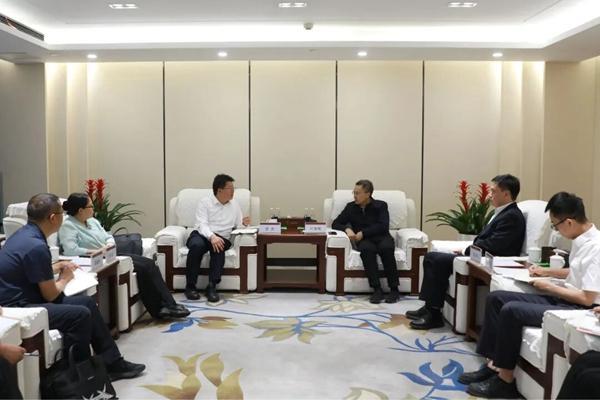 屏边县与云南金控集团座谈交流