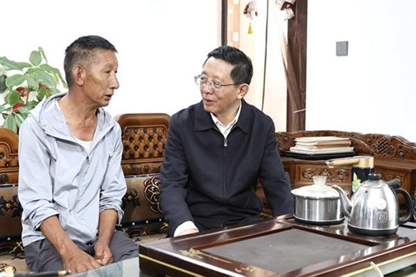 王予波在迪庆州调研时强调 抓实避险搬迁 壮大富民产业 让各族群众生活更安稳更美好